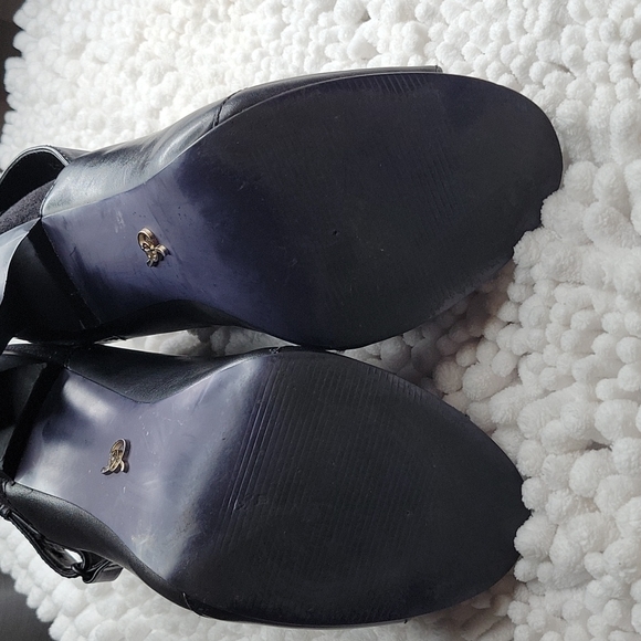 Used Rachel Roy - Picture 4 of 5